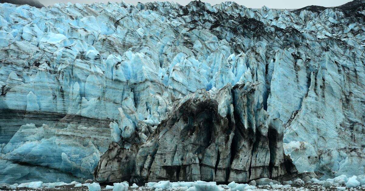 Homer author’s new book puts facts and stories about Alaska glaciers at your fingertips