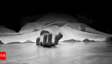Mumbai Student Death: Couldn't board flight to Germany, Mumbai student jumps to death from 45th floor | Mumbai News