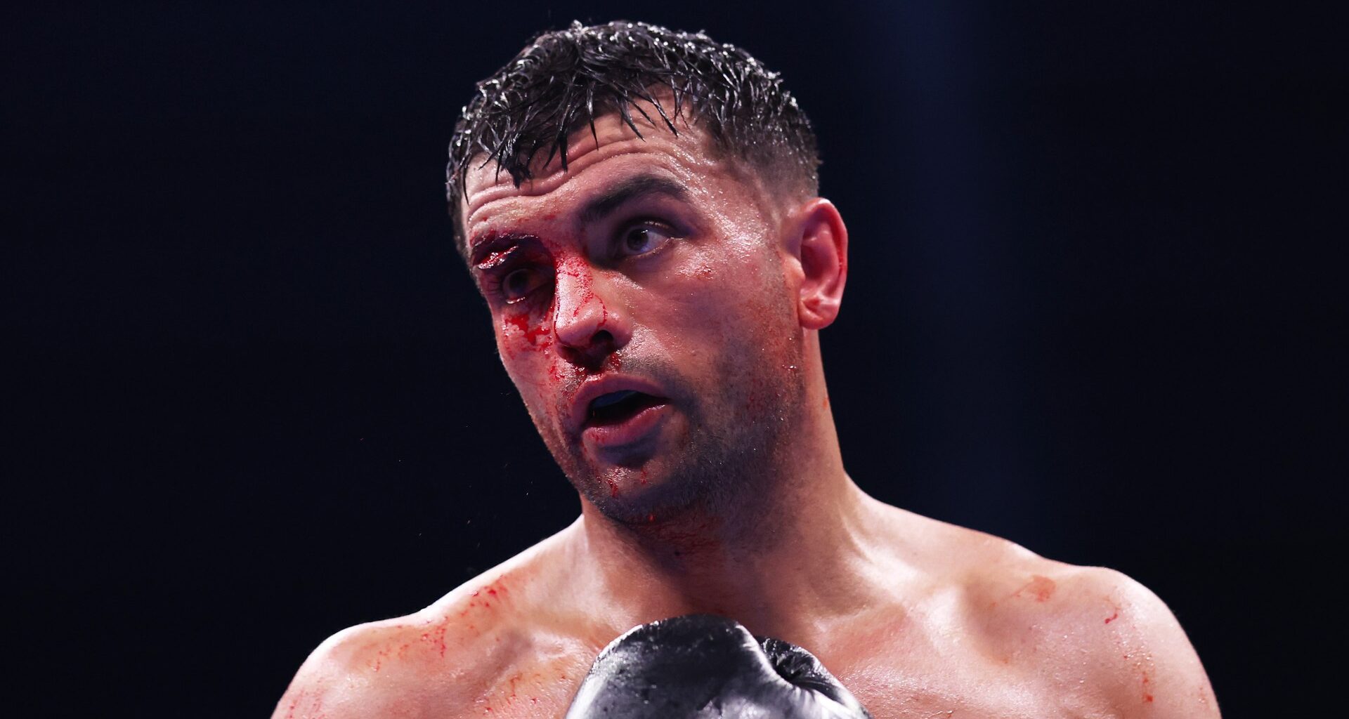 Jack Catterall and Harlem Eubank sustain horror cuts as fight waved off early