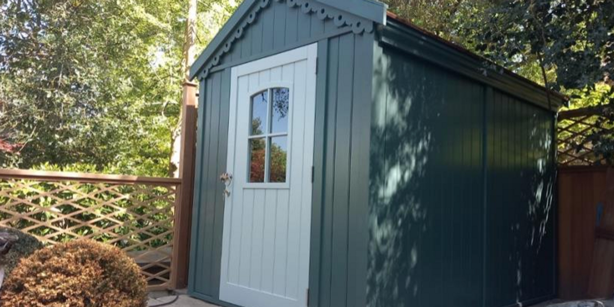 Neighbour row erupts after local residents block Pink Floyd's David Gilmour's new shed application