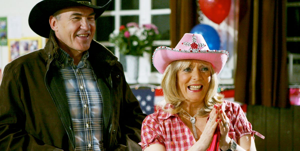 ﻿Gavin & Stacey star's BBC sitcom hailed as 'one of the greatest ever written' confirms return date