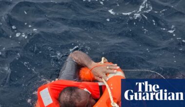 Seafarers from cargo ship attacked by Houthis rescued after 48 hours in water | Houthis