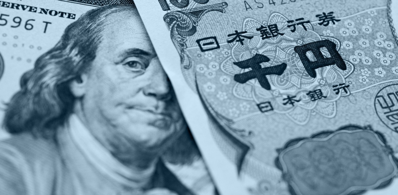 S&P 500 comes off record high amid US tariffs while USD/JPY, silver price rally