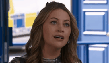 Lou’s lies catch up with her in dramatic Coronation Street scenes