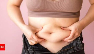 No crunches, no gym: Fitness trainer shares 10-minute workout to melt lower belly fat |
