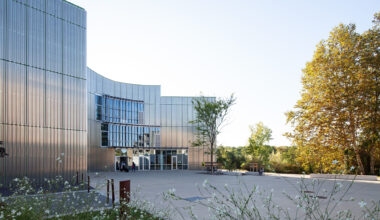 ISALAB Engineering School / Patrick Arotcharen Architecte