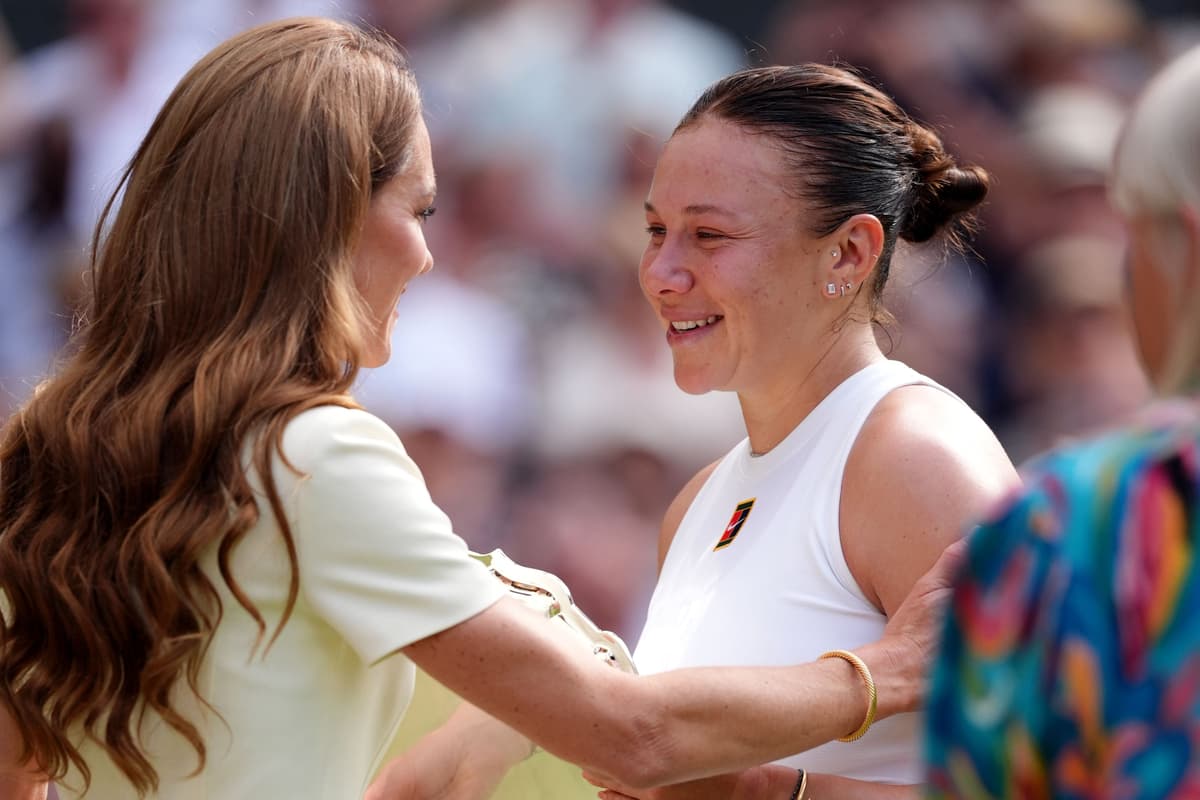 Princess of Wales consoles tearful Amanda Anisimova as she makes glamorous return to Wimbledon's Royal Box - London Evening Standard