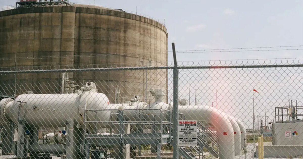 Red States, Defying Reality, Are Reclassifying Gas as a “Green” Fuel – Mother Jones