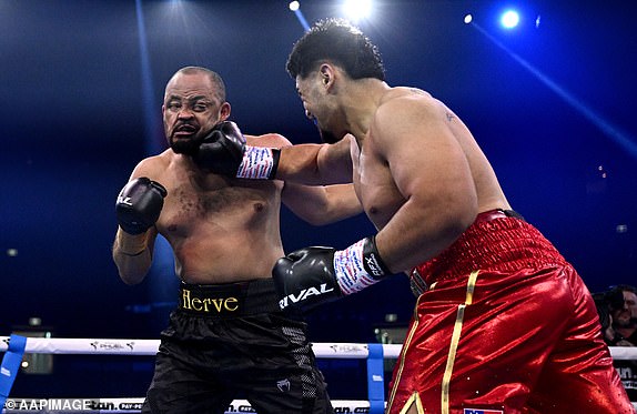 Alex Leapai Jr (right) and Herve Silu Mata during their undercard bout ahead of the Boxing match between Paul Gallen and Sonny Bill Williams at Qudos Bank Arena in Sydney, Wednesday, July 16, 2025. (AAP Image/Dan Himbrechts) NO ARCHIVING, EDITORIAL USE ONLY