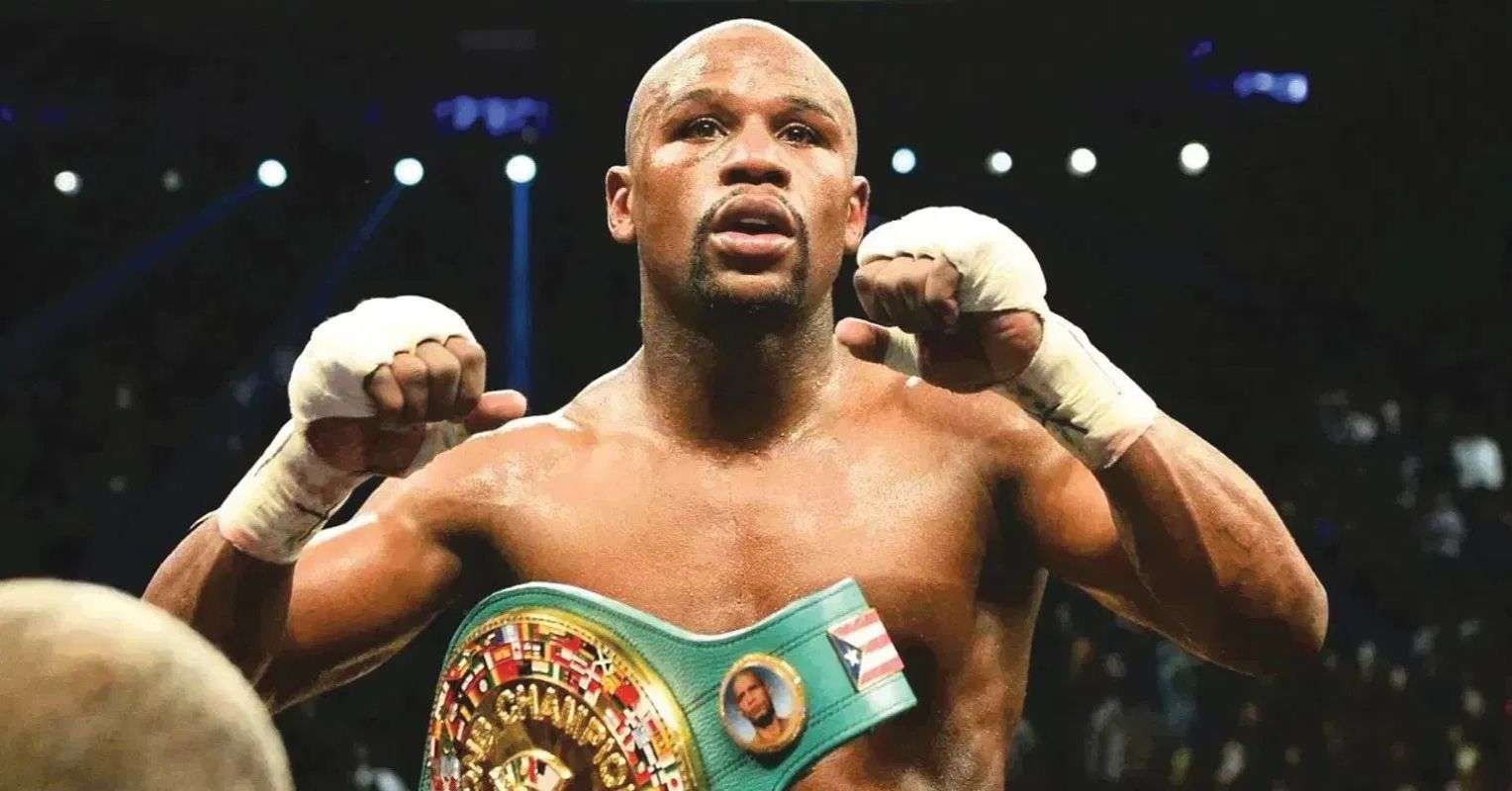 Floyd Mayweather Now In Talks For World Title Comeback Fight: “It’ll Be Worth Billions”