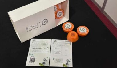 Student startup extracts health products, plastic alternatives from mesquite trees
