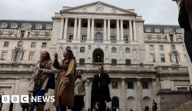 UK inflation rise complicates next month's rate decision