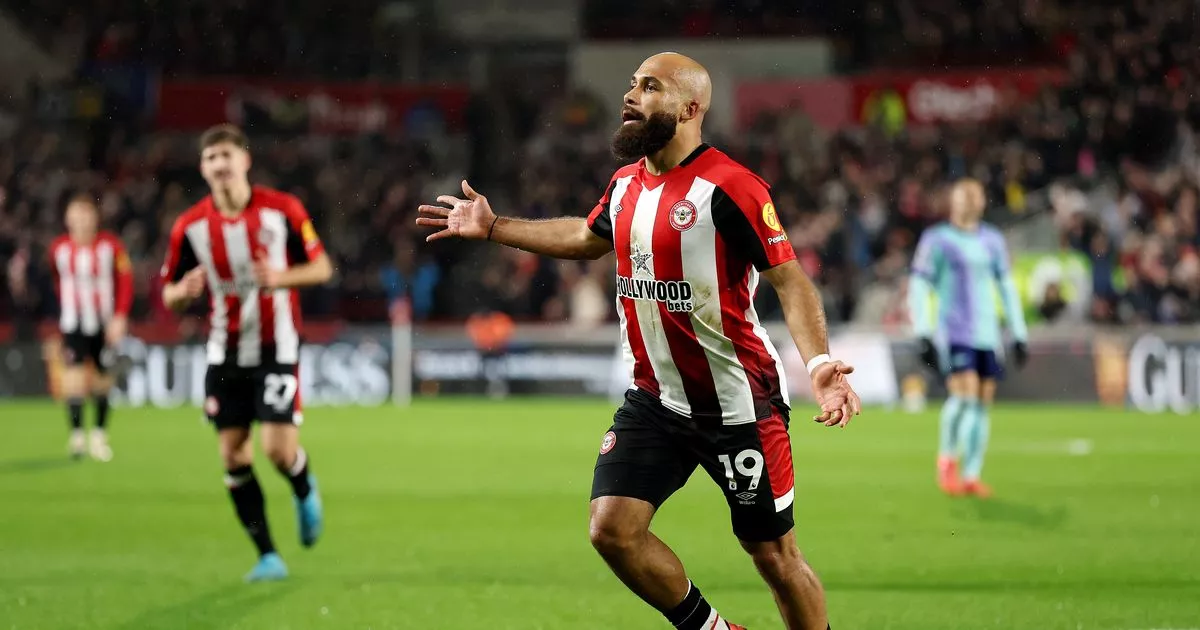 Patrick Dorgu and Amad in United's new away kit