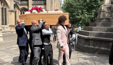 Hundreds attend David 'Syd' Lawrence's emotional funeral