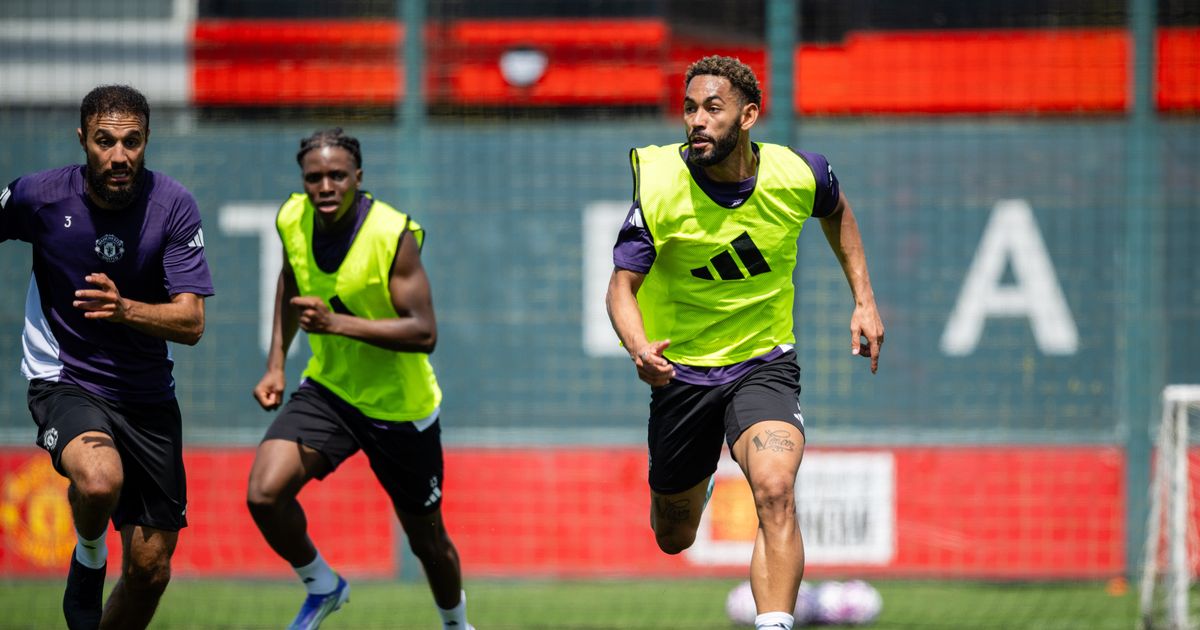 Patrick Dorgu and Amad in United's new away kit