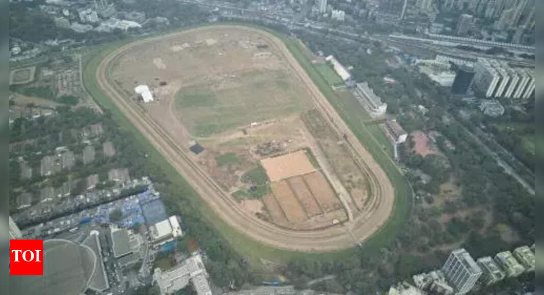 RWITC members divided over devpt of clubhouse | Mumbai News