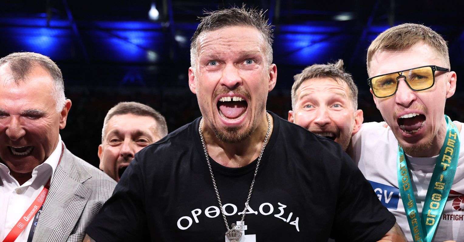 Hall Of Famer Barry McGuigan Urges Usyk To Stay Well Clear Of One Heavyweight: “He’s Special”