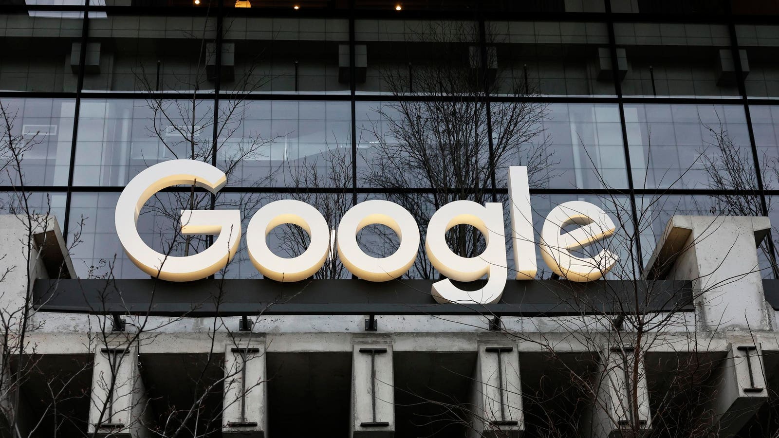 Alphabet Beats Q2 Revenue Estimates