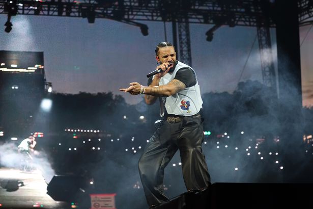 Drake at Wireless