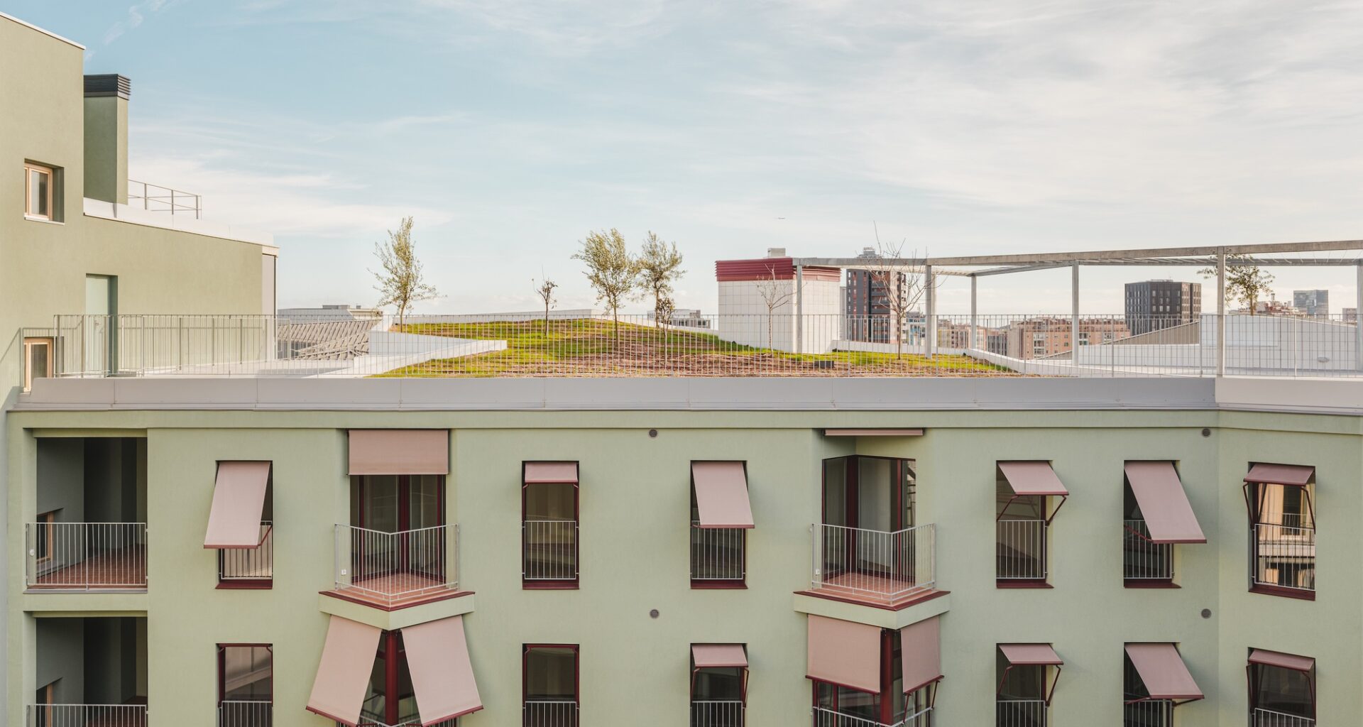 Illa Glòries Social Housing / Cierto Estudio