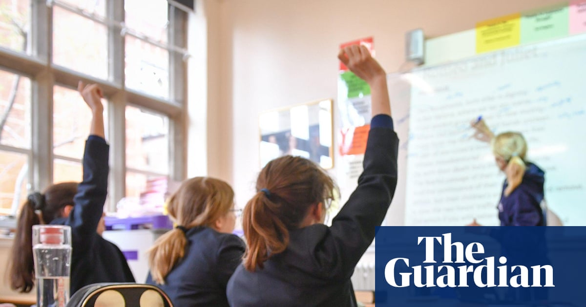 Closing classroom windows does not stop air pollution, study finds | Air pollution