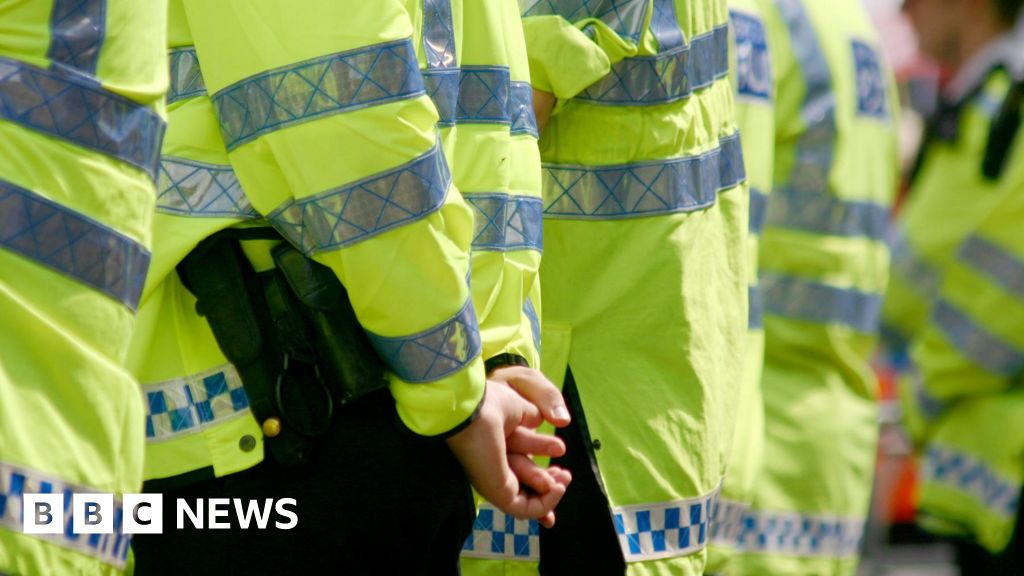 Hundreds of Thames Valley Police off sick with mental health issues