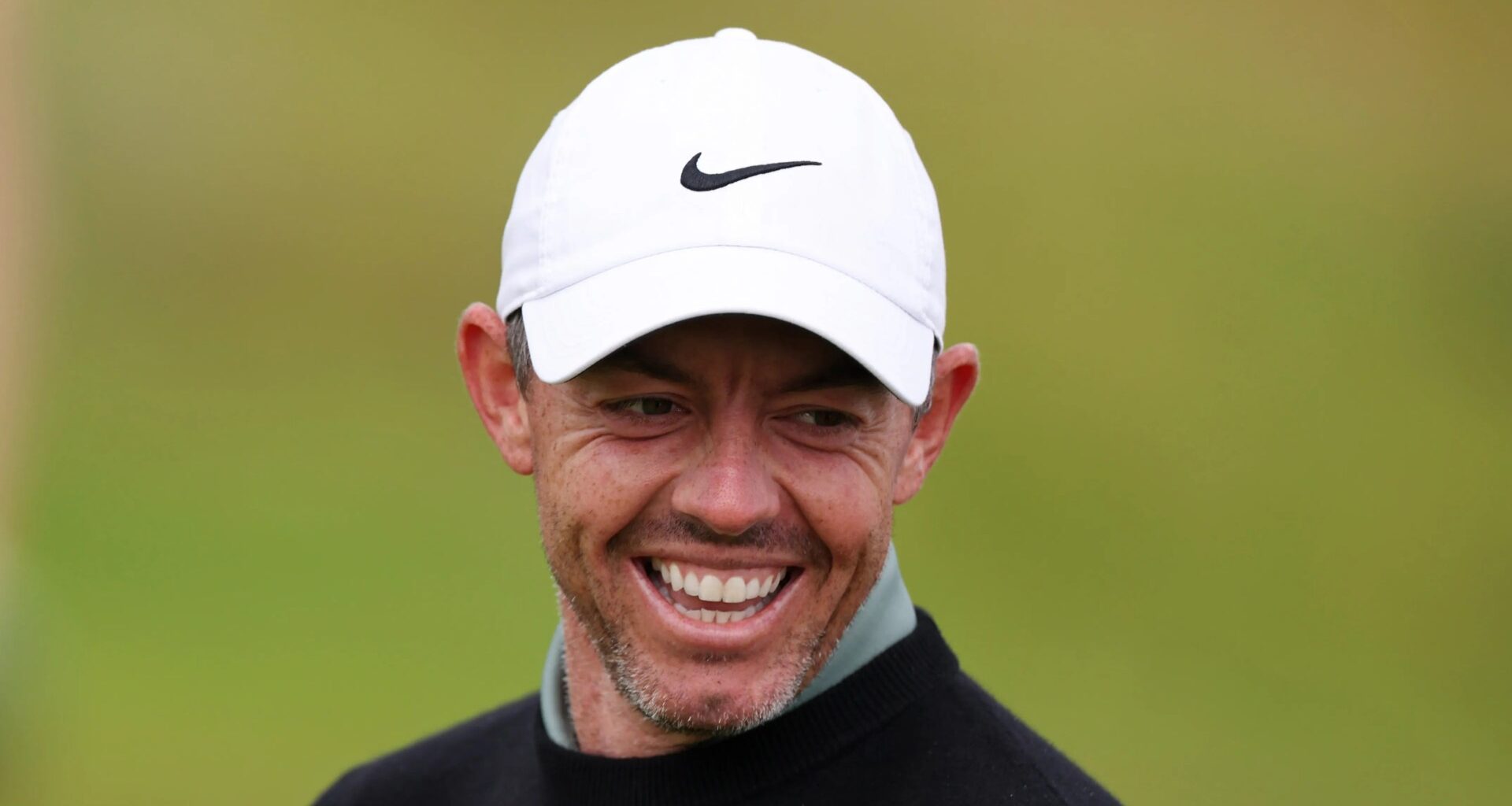 Rory McIlroy issues all-time four-word response to fan over cheeky Masters question