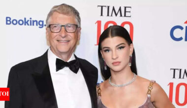 Bill Gates says: When your daughter asks if you’d be willing to work a shift in customer service at her startup, the only right answer is ...