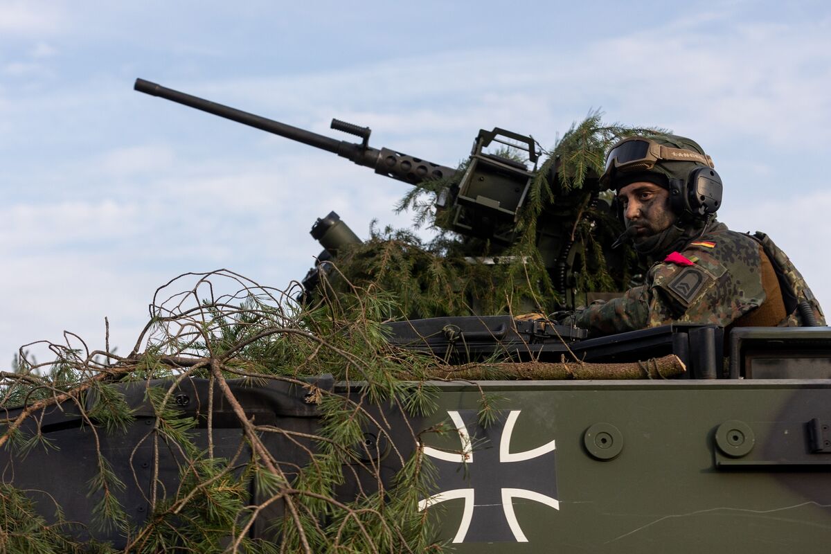 Germany Prepares €25 Billion Tank Order to Boost NATO Forces