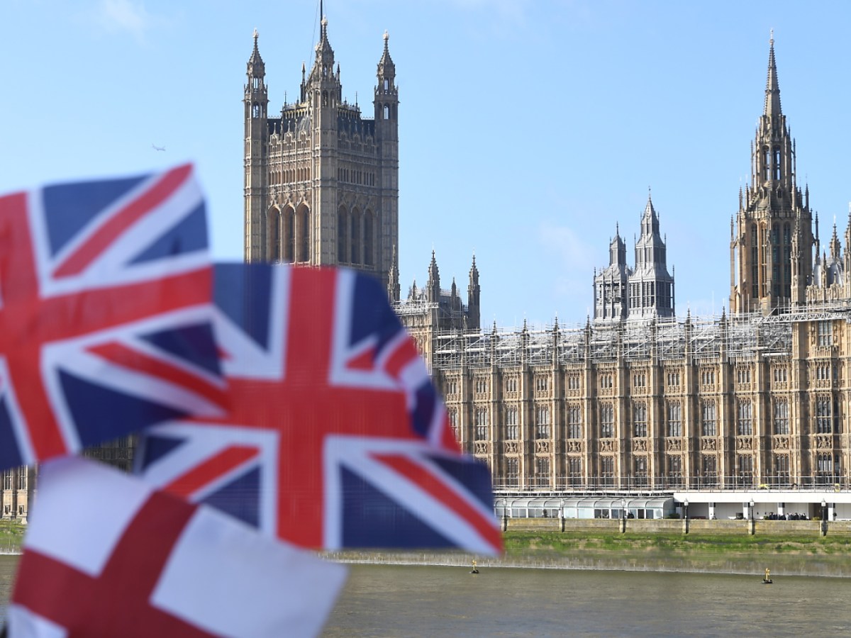 Swiss need entry permit to travel to UK from Wednesday