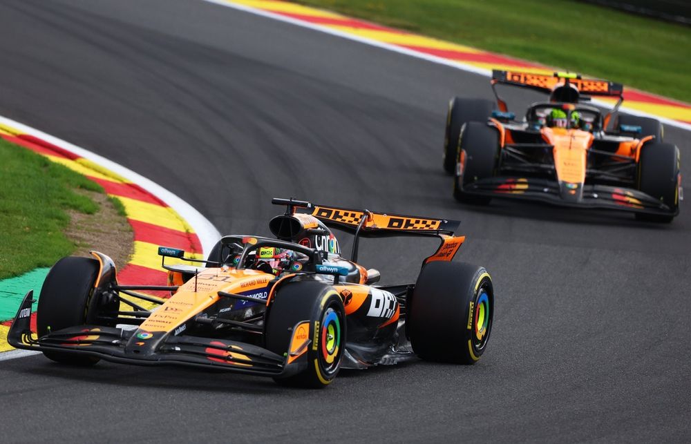 Lando Norris, McLaren, Oscar Piastri, McLaren