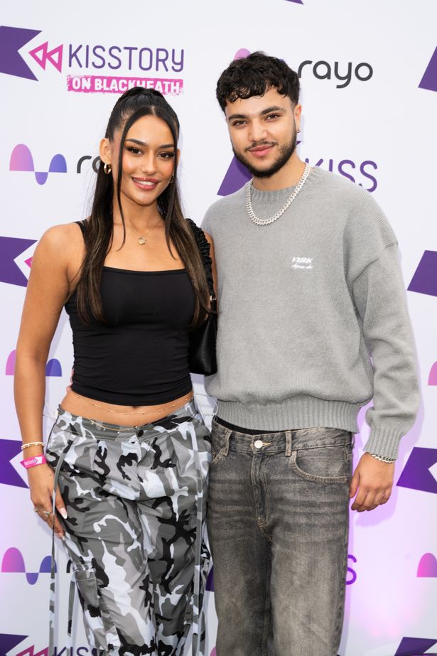 Junior attended the event with his girlfriend by his side