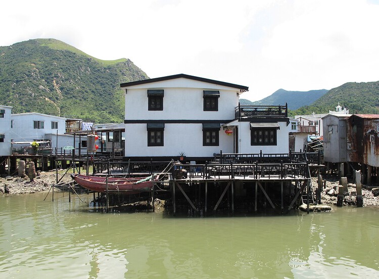 Longevity Through Renewal: The Enduring Wisdom of Hong Kong's Water Villages - Image 4 of 18