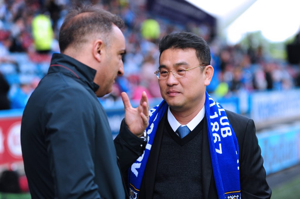 Sheffield Wednesday manager Carlos Carvalhal talks to Sheffield Wednesday owner Dejphon Chansiri
