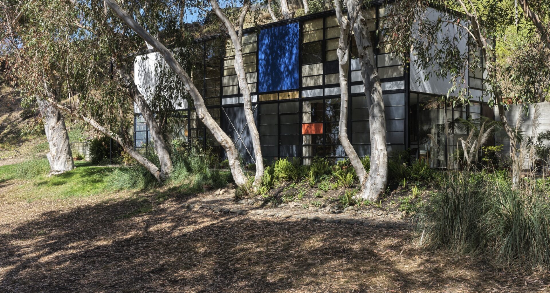 Eames House Reopens With Expanded Public Access Following Restoration