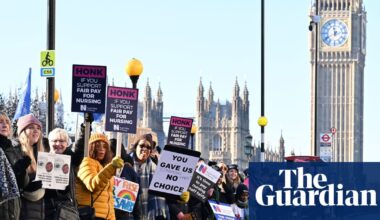 Nine out of 10 nurses in England, Wales and Northern Ireland reject pay award | Nursing