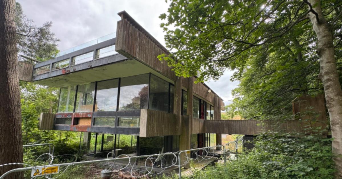Modernist landmark saved after being bought for £279k