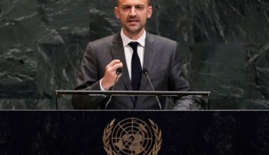 France calls on EU to pressure Israel to move on Palestinian two-state solution