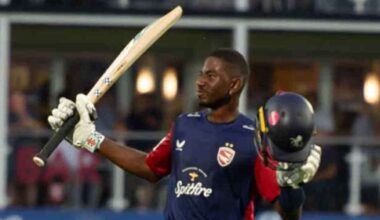 Exciting 24-year-old Kent batsman Tawanda Muyeye commits to stay with the county until at least 2027