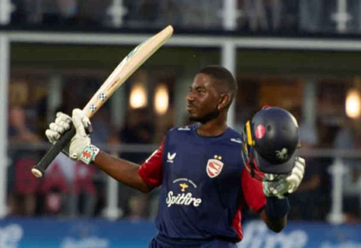 Exciting 24-year-old Kent batsman Tawanda Muyeye commits to stay with the county until at least 2027