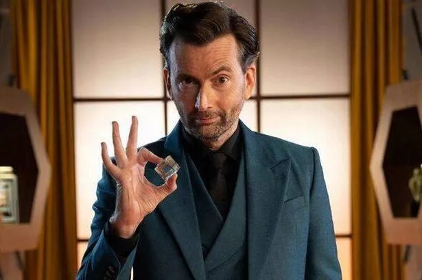 David Tennant hosts Genius Game