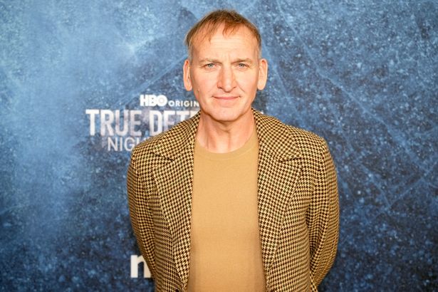  Christopher Eccleston attends "True Detective: Night Country" Premiere Event at Paramount Pictures Studios 