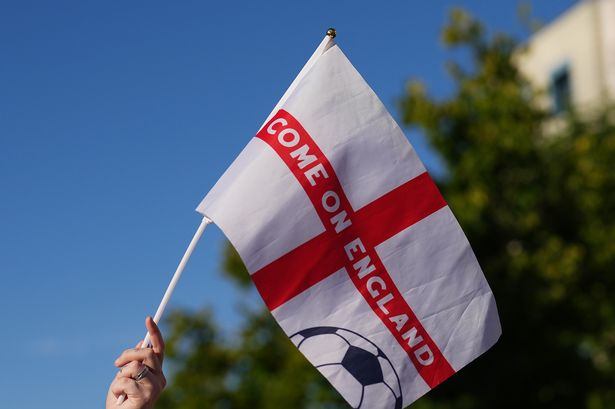  England flag which reads "Come on England" 