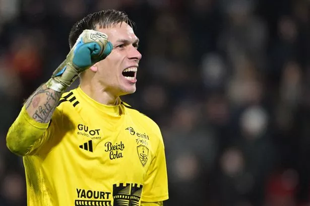 Marco Bizot is due to sign for Aston Villa