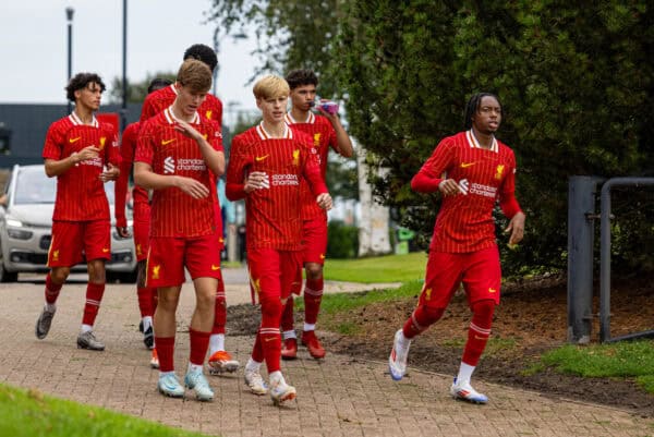 KIRKBY, ENGLAND - Wednesday, August 28, 2024: Liverpool's Joe Bradshaw, Ollie O'Connor and Afolami Onanuga walk out for the second half during the Under-18's Premier League Cup match between Liverpool FC Under-18's and Arsenal FC Under-18's at the Liverpool Academy. Arsenal won 5-3. (Photo by David Rawcliffe/Propaganda)