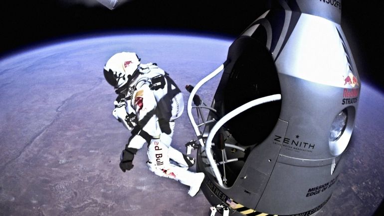 Feliz Baumgartner in action.