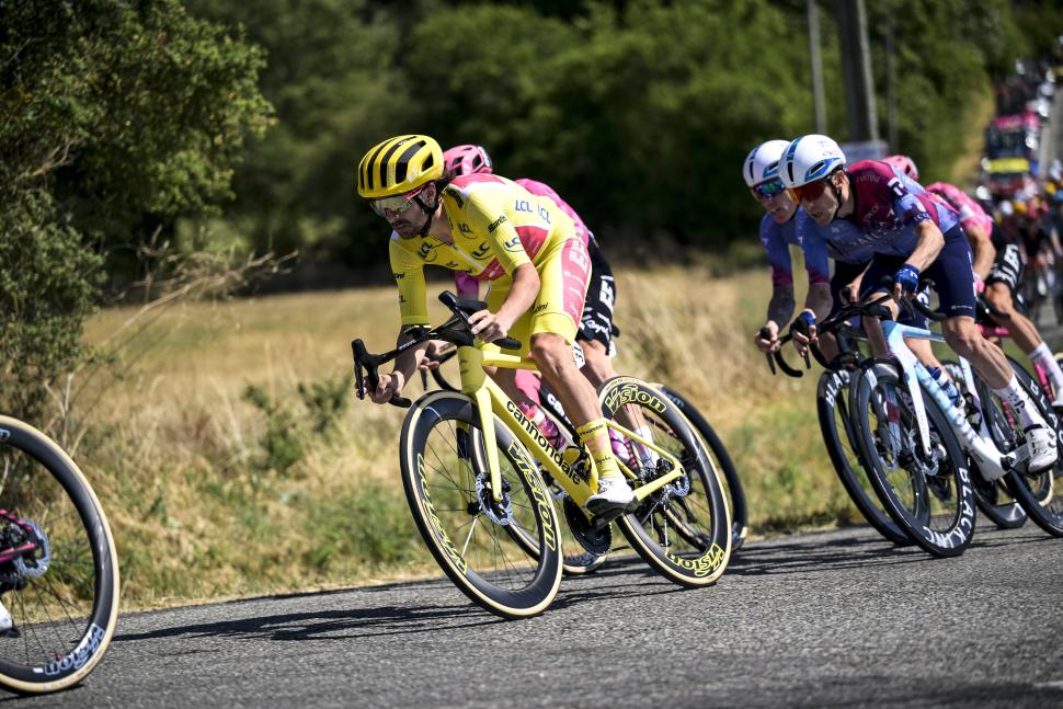 2025 Tour de France Ben Healy Cannondale SuperSix Evo Lab71 yellow. Credit- a.s.o.-charly lopez