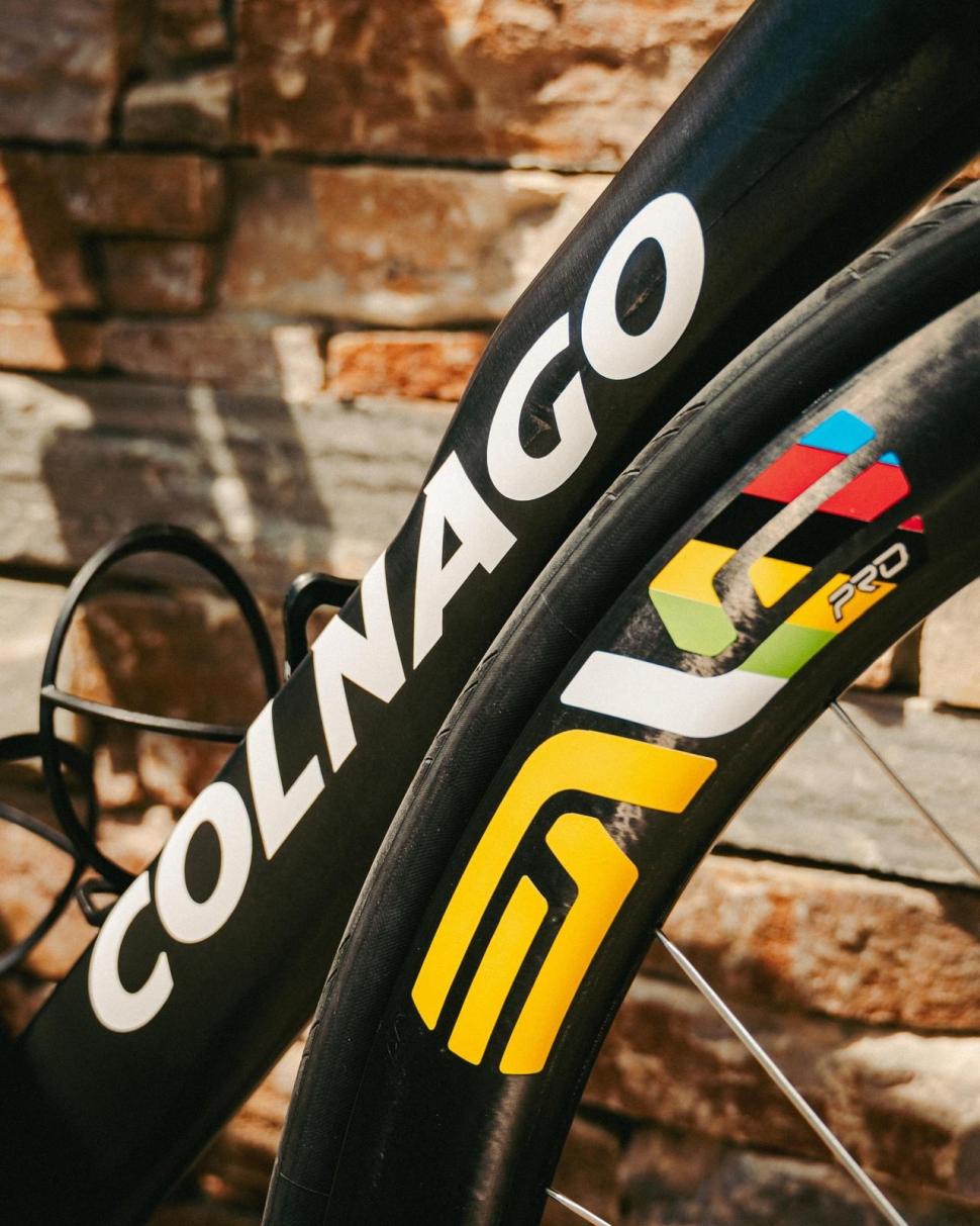 2025 Tour de France Colnago Y1Rs Black Version Tadej Pogacar wheel - 1