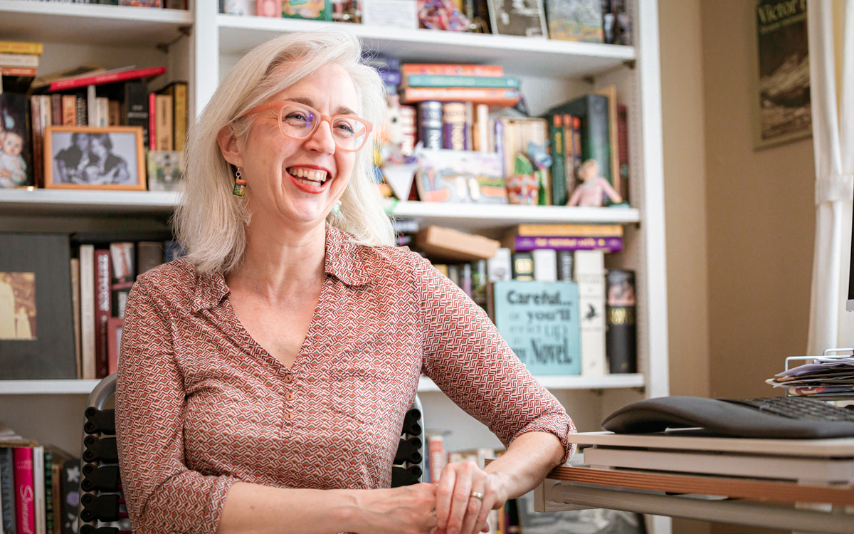Lawrence author Amanda Sellet puts the comedy back in ‘rom-com’ for her upcoming book launch – The Lawrence Times