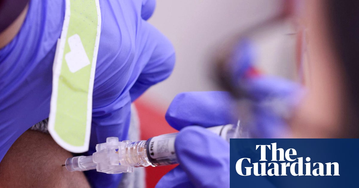 US medical groups fill gap with own vaccine guides amid ‘information crisis’ | US healthcare